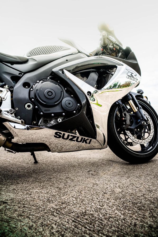 Gsxr750 k7 - Full Extras