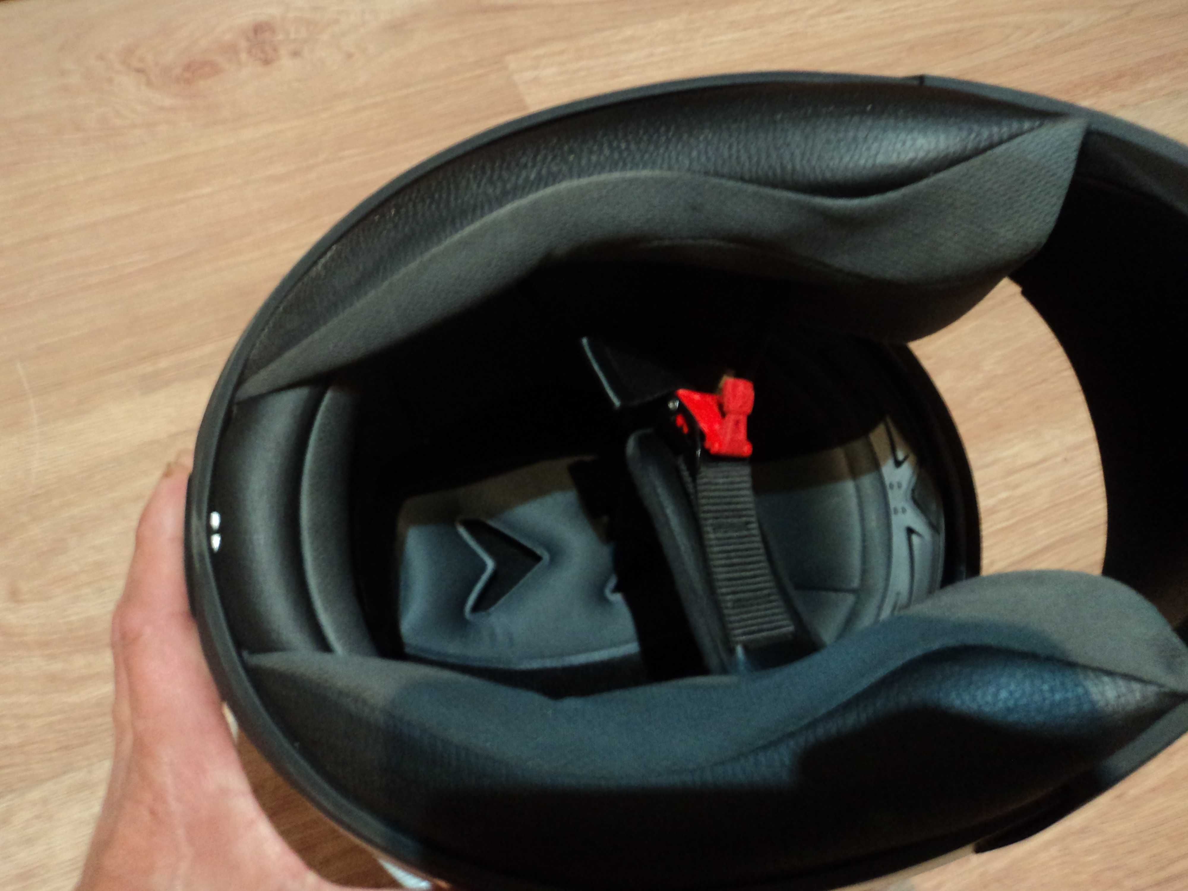 Kask SHARK r. L orginał blęda
