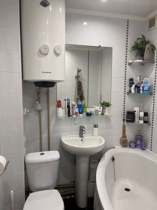 Продам двокімнатну квартиру, район Пацаєва.