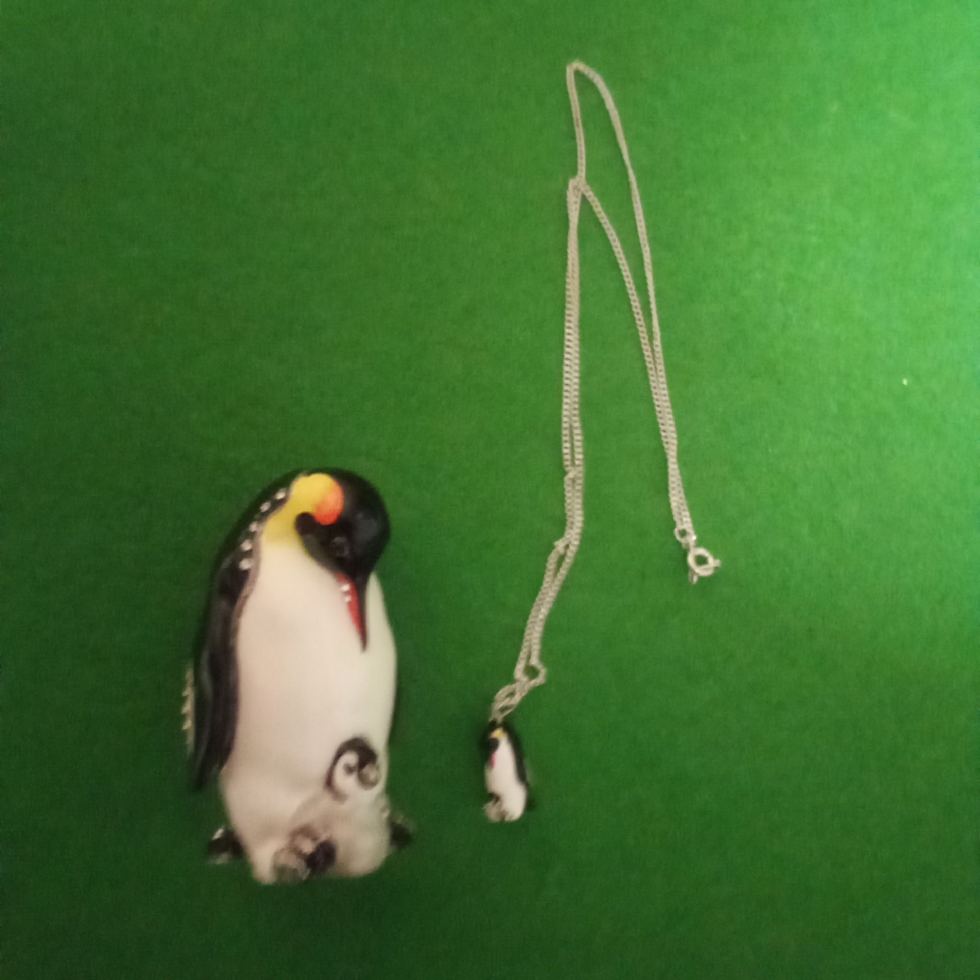 Оригинальная шкатулка пингвин и детёныш+цепочка с пингвинчиком