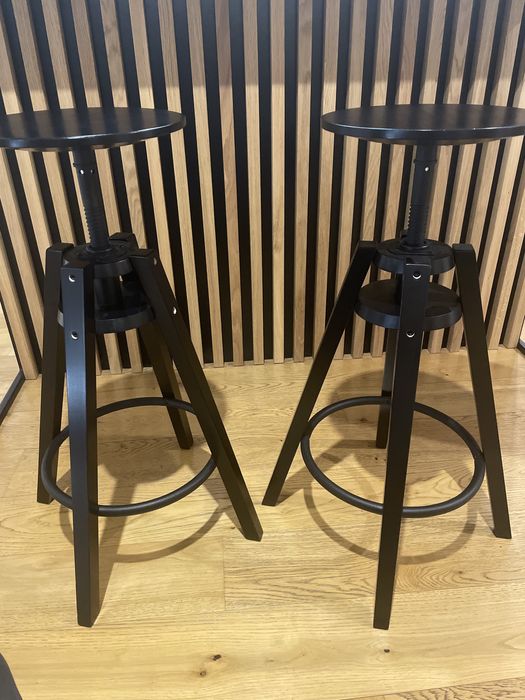 Krzesla barowe wyspowe Dalfred IKea