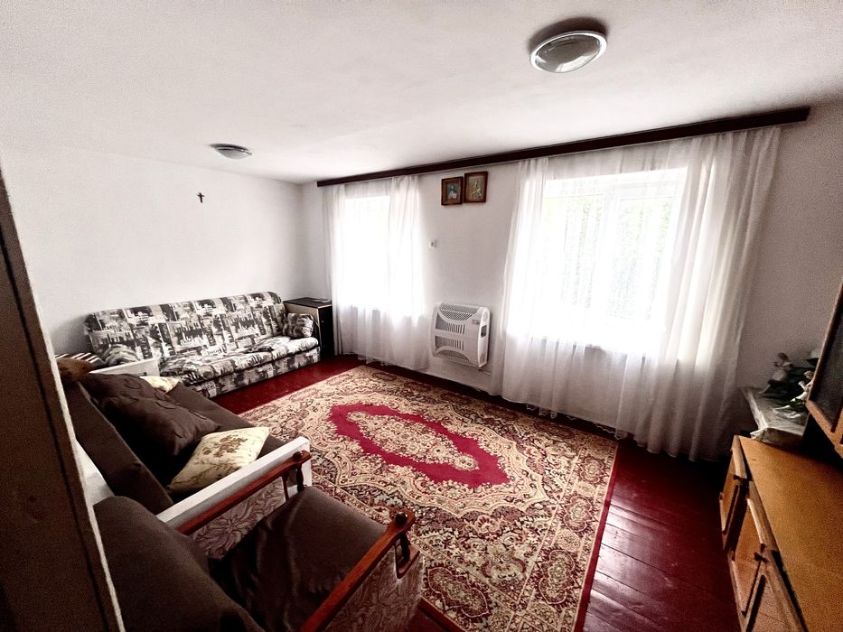 Продаю Дачний будинок.В Лезнево. Всі комунікації