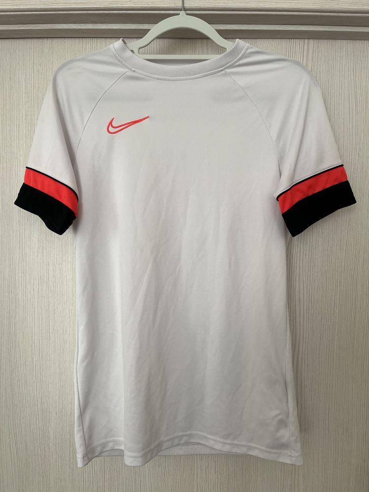 Футболка Nike Dri-fit