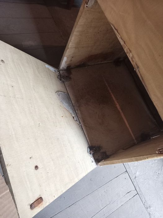 Мийка тумбочка вживана