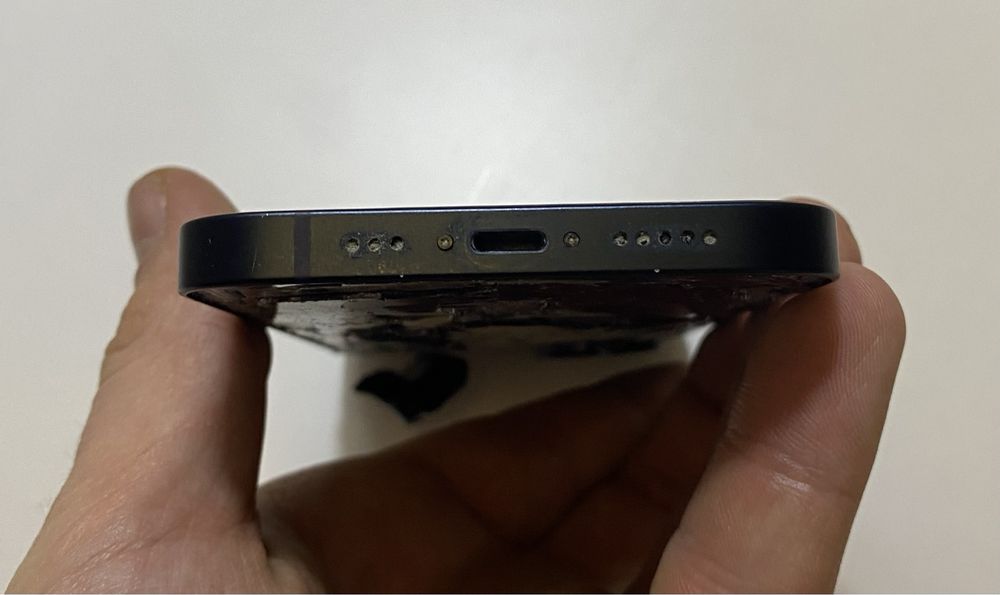 Телефон iPhone 13 /на запчастини! D503