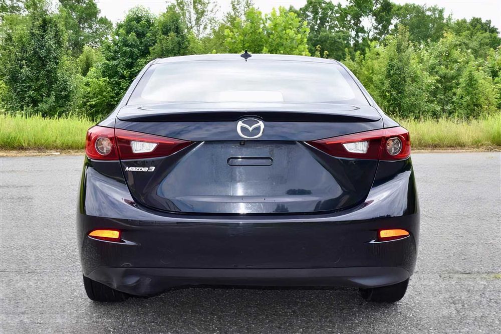 Mazda  Mazda3      2017