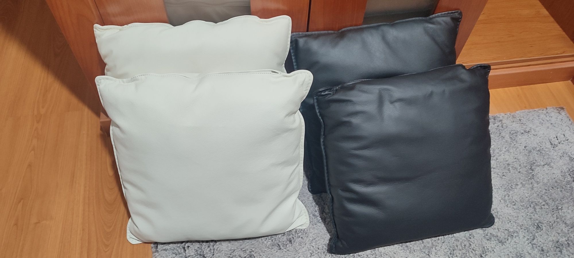 Conjunto 4 almofadas em pele/couro Verdadeira