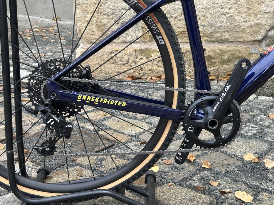 Rower gravel BMC URS ONE V2 roz. L Sram Apex 1x11s F-Vat