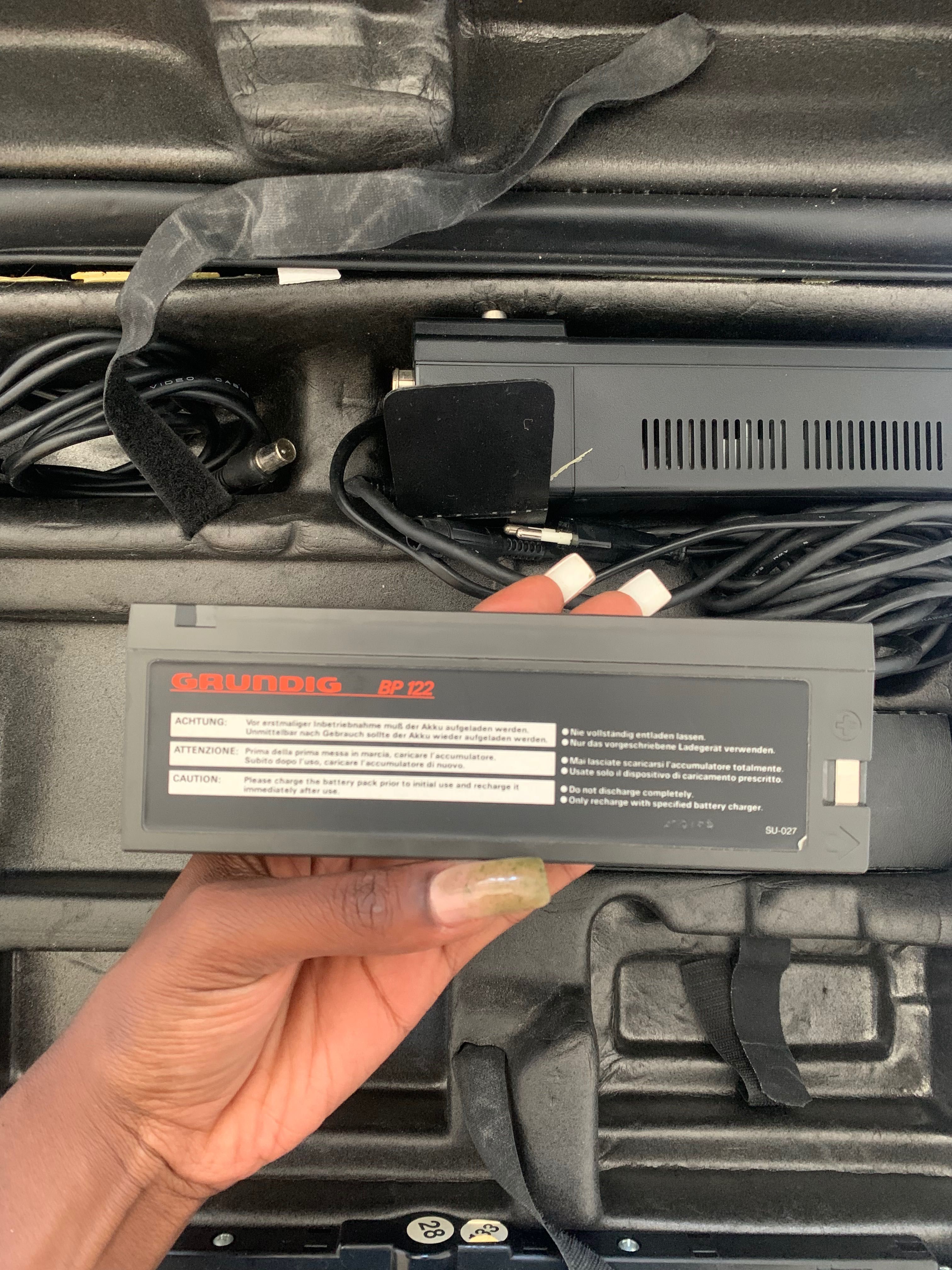 VHS Video Camera Grunding