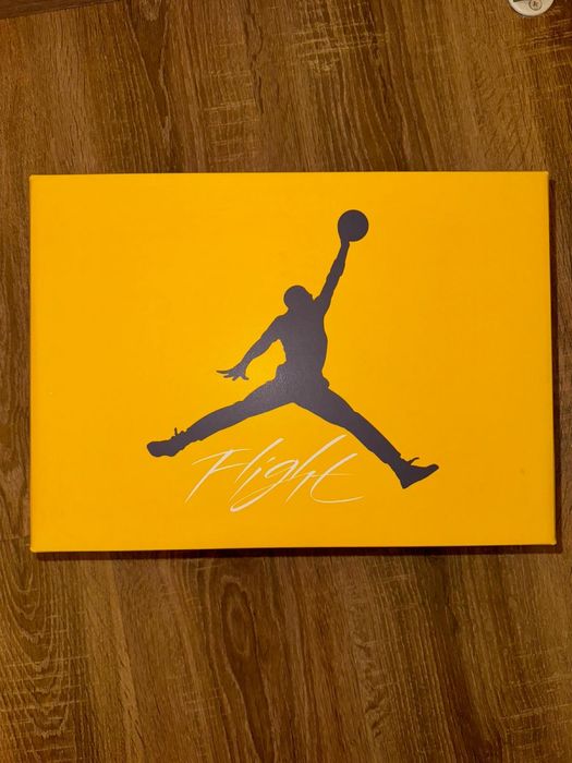 (Esclusivo) NIKE Air Jornan Millitary Yellow