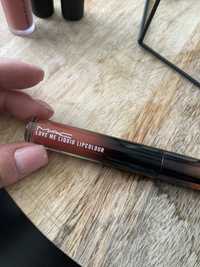 Mac Love me liquid lip colour Bragging Rights 485