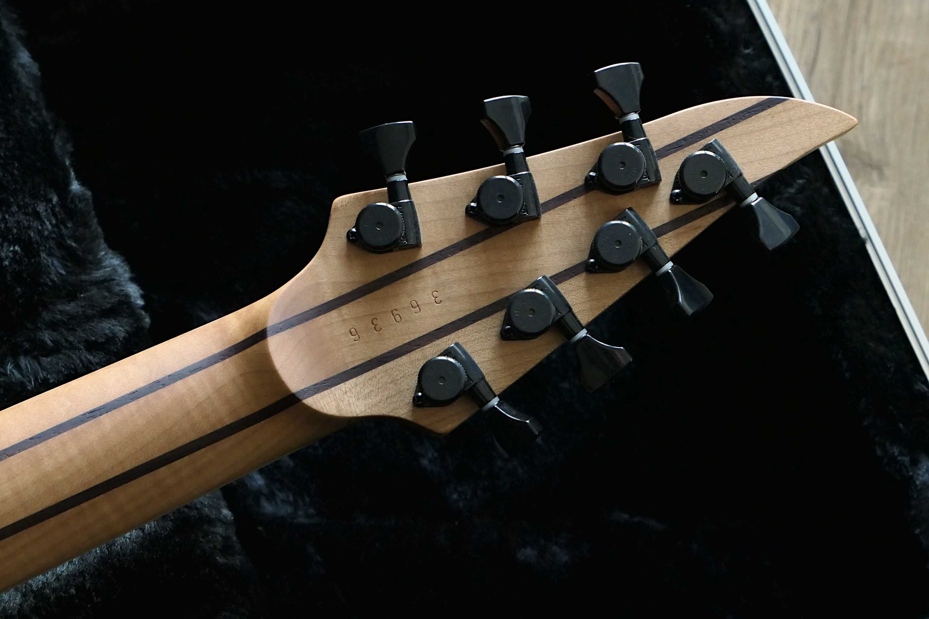 Skervesen Raptor 7 Flame Walnut Bare Knuckle Aftermath + Case