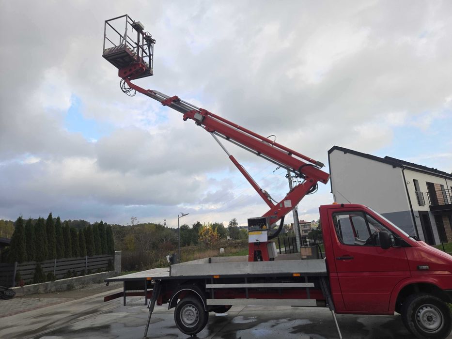 Zwyżka,Podnośnik koszowy Sprinter 16 metrów