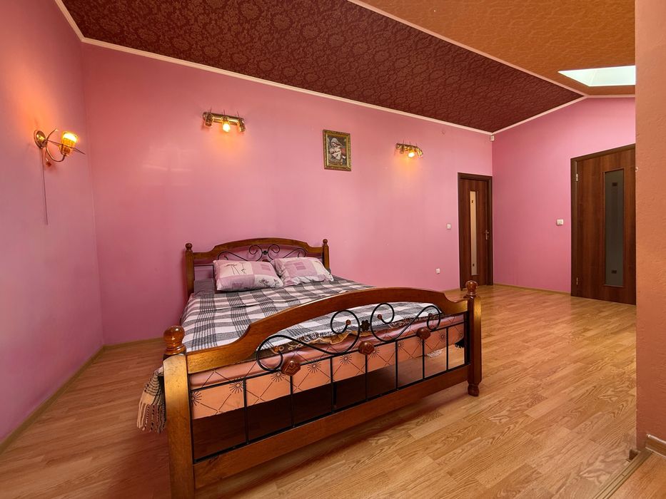 3-кімн. квартира 132м.кв. Будинок 2008р. Вул. О. Басараб.!!