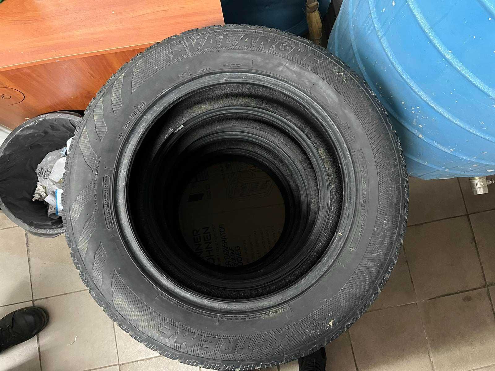 225/60/17 R17 4шт зима