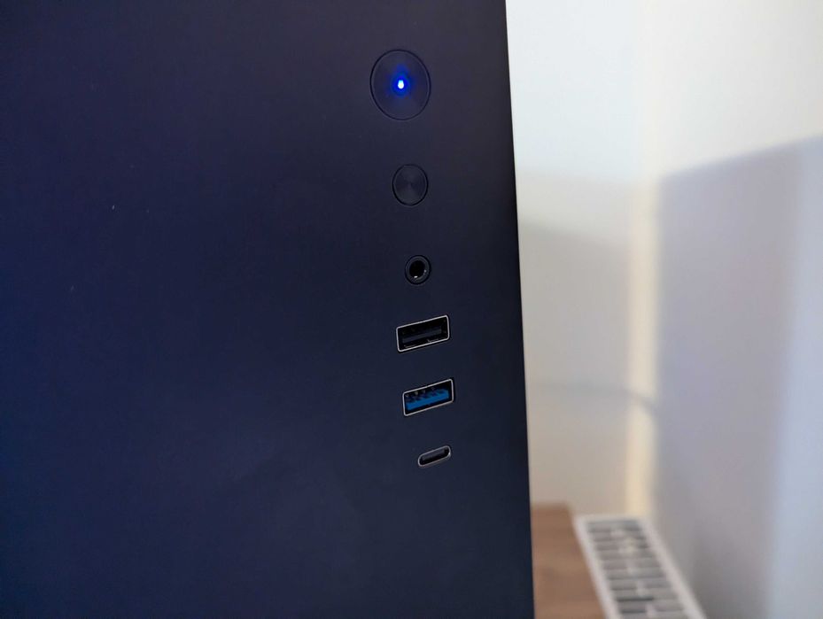 Komputer do Gier I5 8400 GTX 1070 8GB SSD RAM DDR4 16GB CUBE