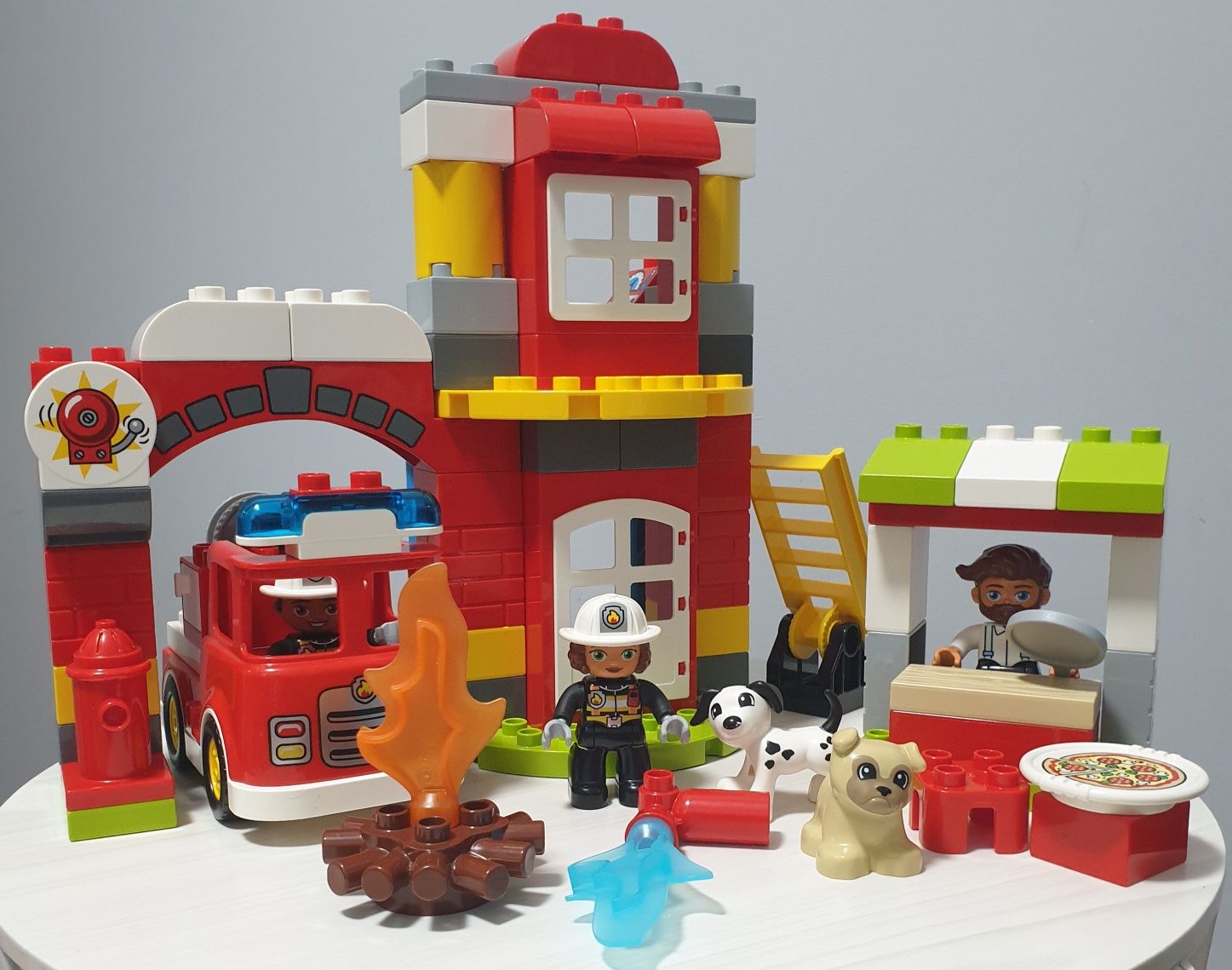 Lego Duplo remiza i pizzeria