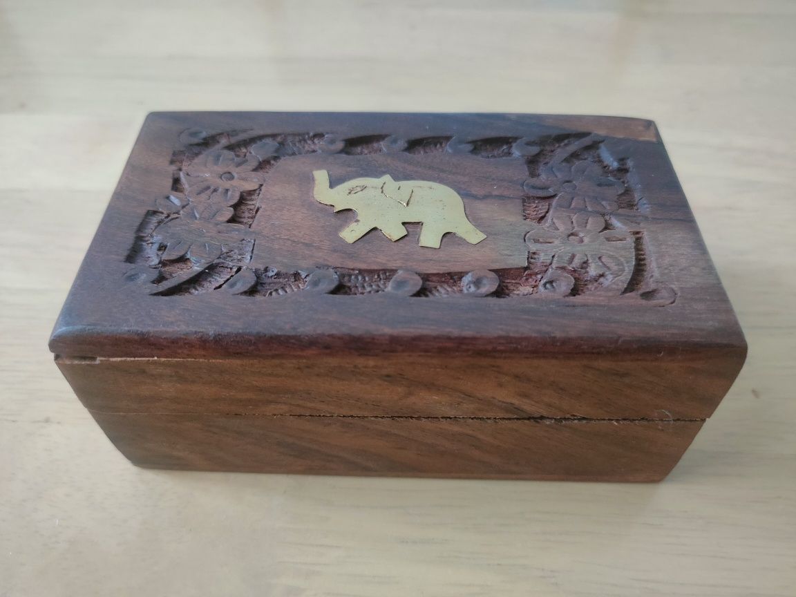 Szkatułka drewniana indyjska pudełko drewniane