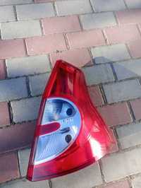 Lampa prawa tył Dacia Sandero 1