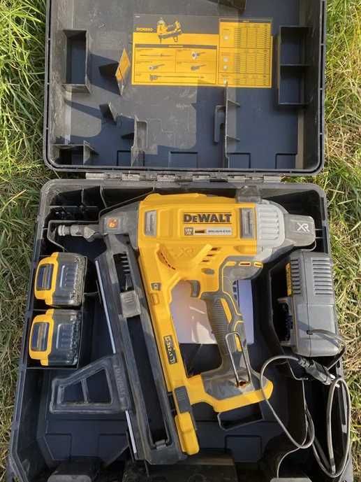 DeWalt DCN890N gwoździarka do betonu