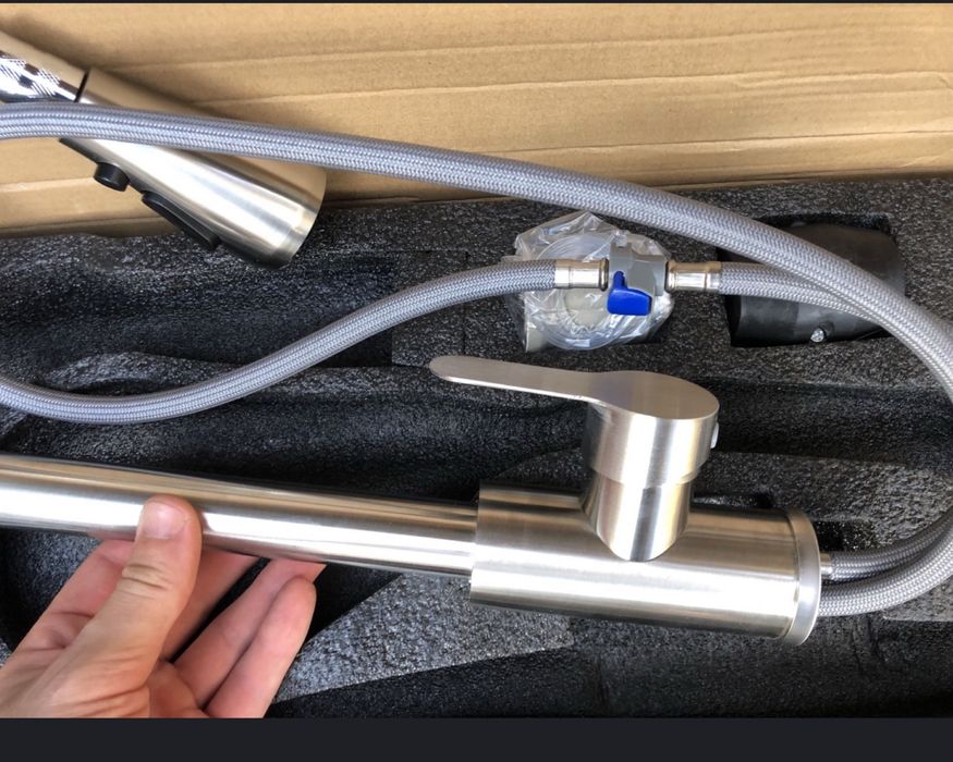 Новий змішувач на кухню