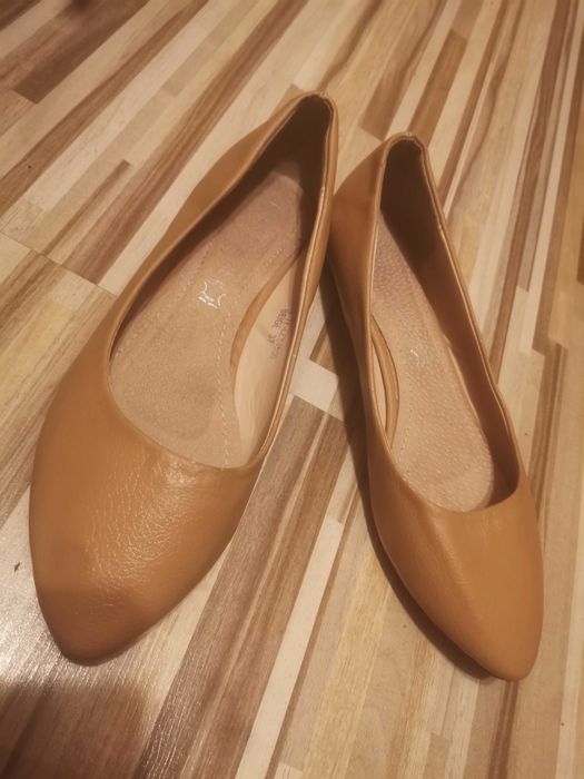 Baleriny beżowe Jenny Fair