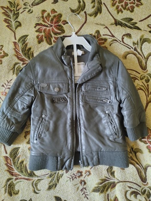 Куртка дитяча на 1-1,5 роки.