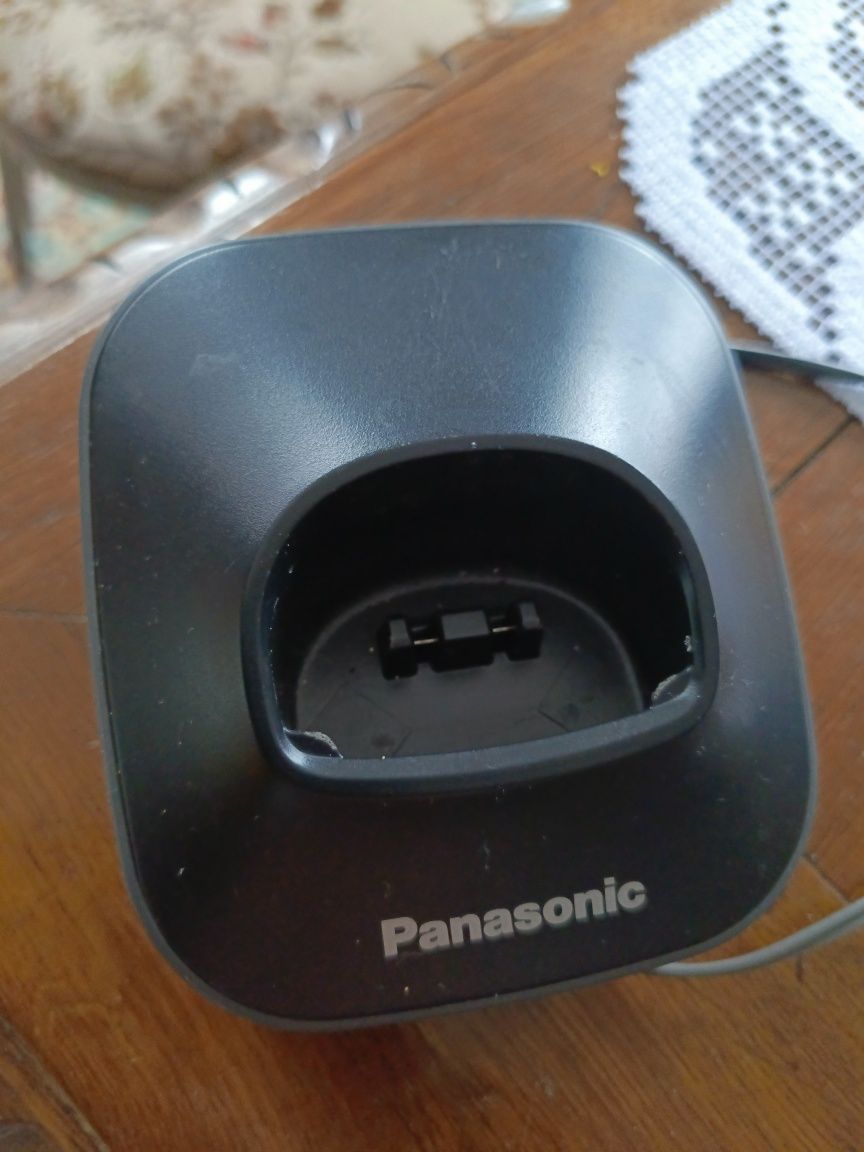 Telefon Panasonic stacjonarny. Bezprzewodowy