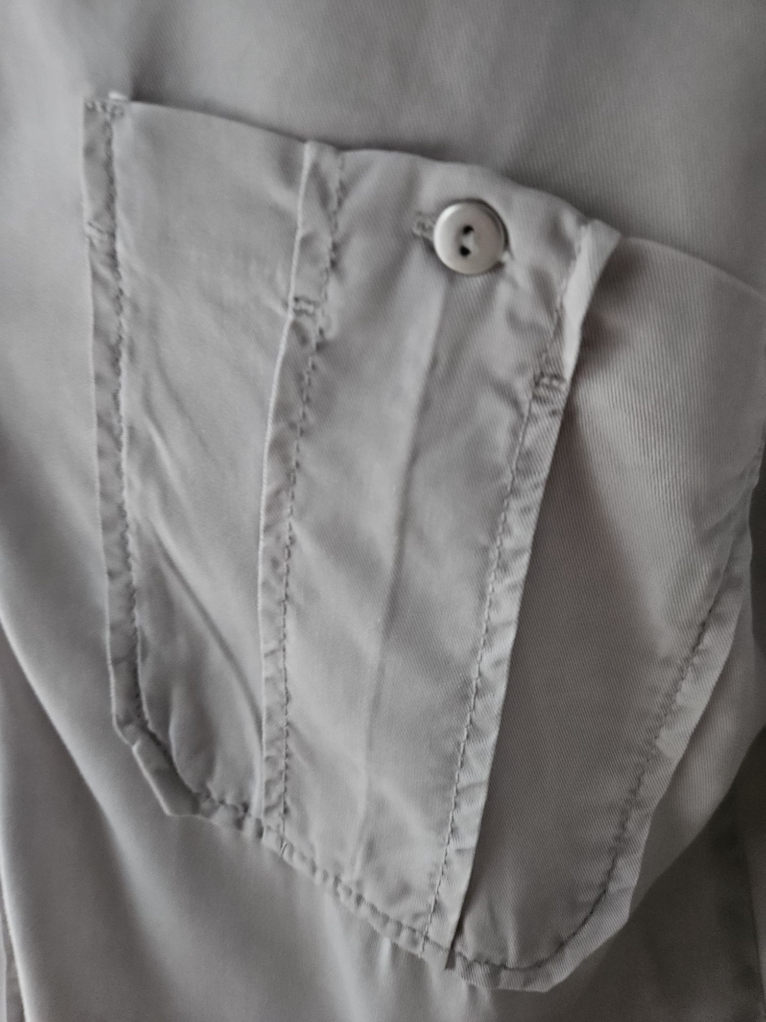 Jasnoszara koszula damska Zara – minimalistyczny styl Casual capsule