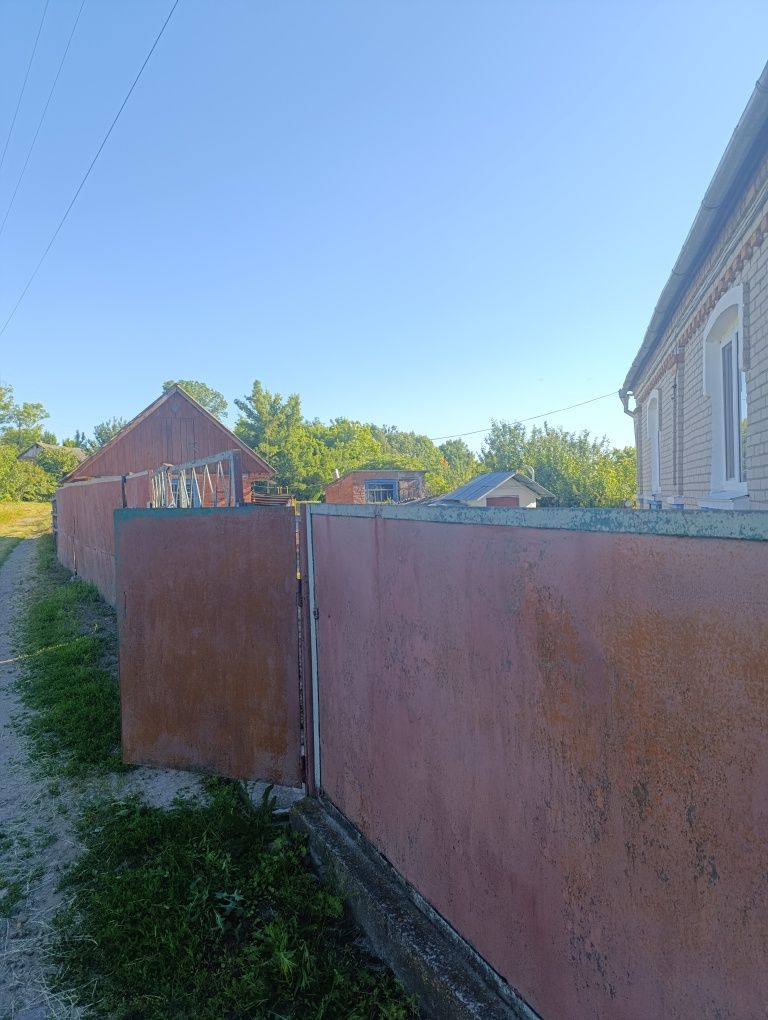 Продається будинок в с.Березна Вінницька обл.