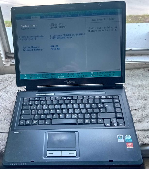 laptop  Fujitsu/Siemens Pi 2540