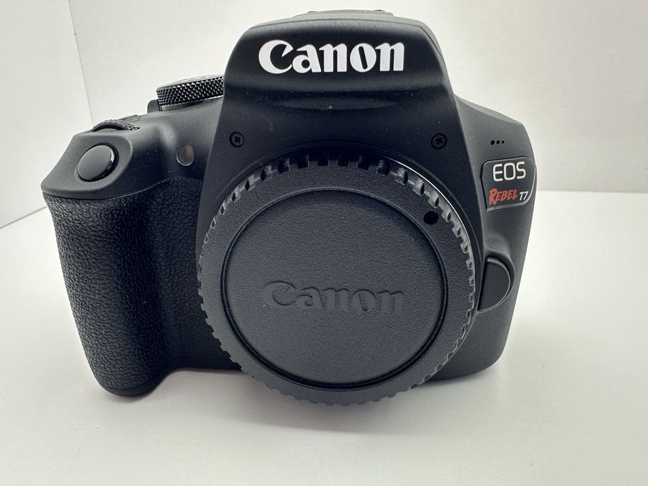 Canon Eos Rebel T7 Kit 18-55, 75-300