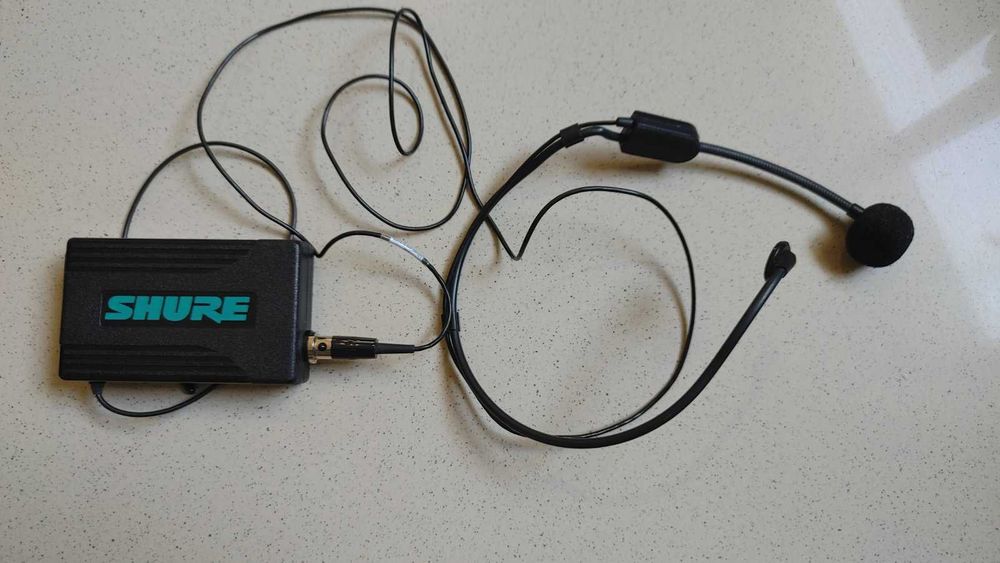 Радиосистема Shure с наголовным микрофоном Shure PGA31