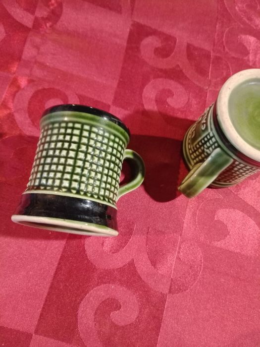 Par de canecas das Caldas da rainha