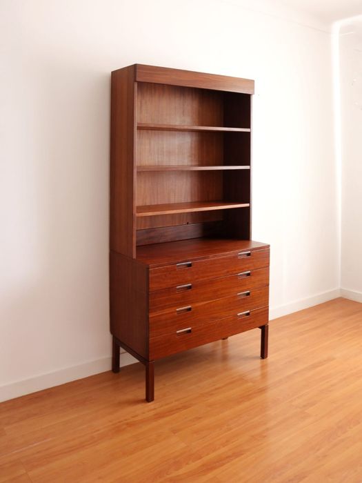 Estante Vintage / Vintage shelving unit