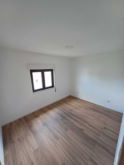 Apartamento T2 nas meirinhas