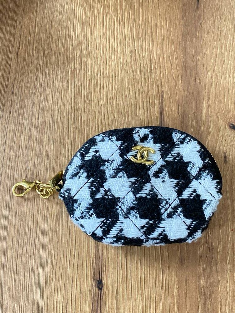 Torebka kosmetyczka Chanel