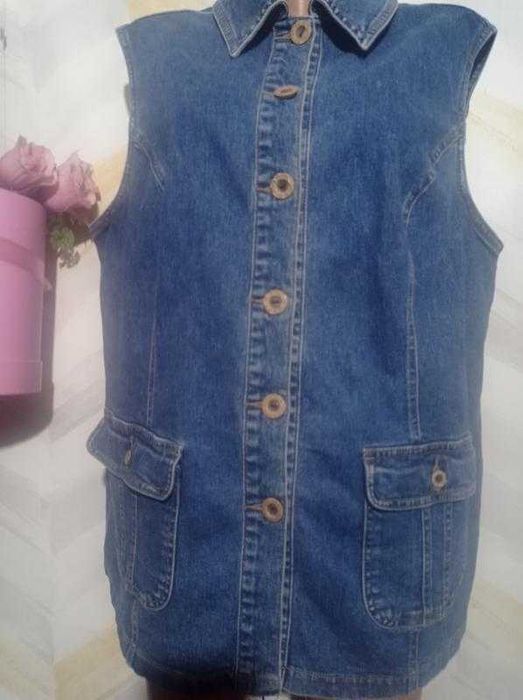 Жилетка джинсова р 20-22 хххл