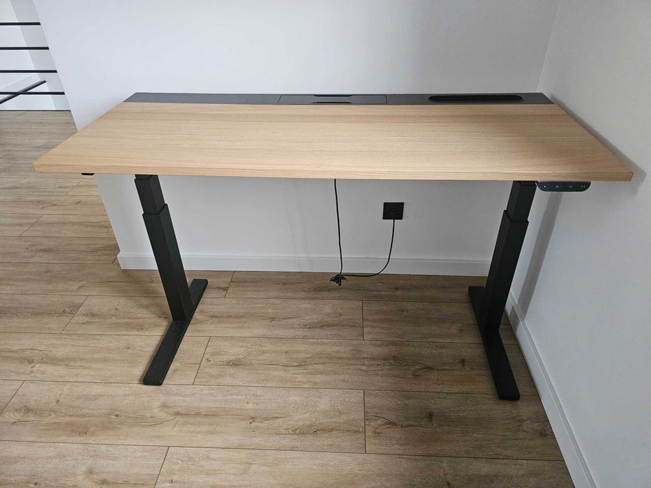 Sprzedam nowe biurko elektryczne