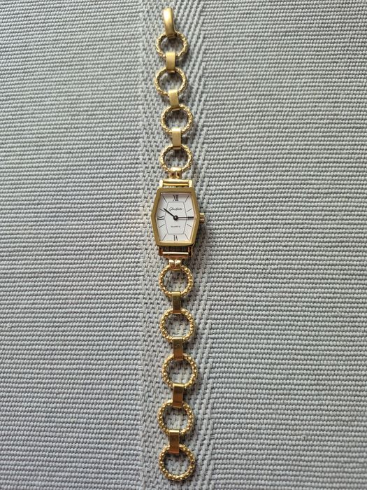 Piekny stary zegarek kwarcowy Glashütte