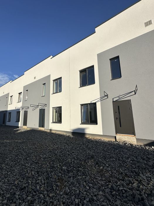 Ближні Якушенці продаж таунхаусів