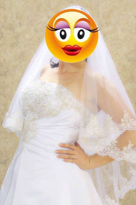 Шикарное свадебное платье с вышивкой ручной работы