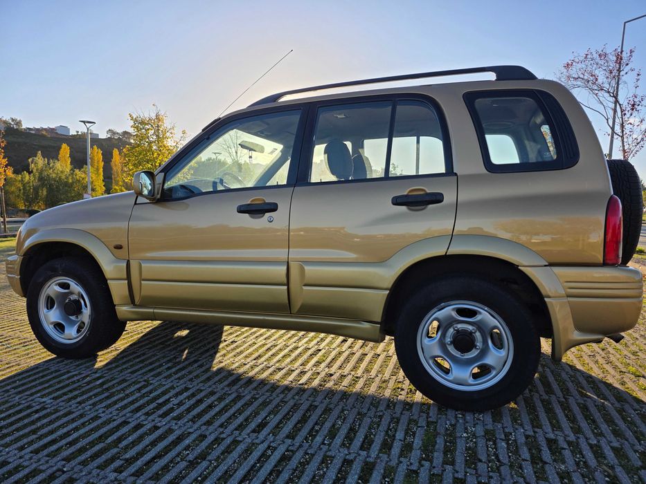 Suzuki Grand Vitara Metal Top 2.0 TDi