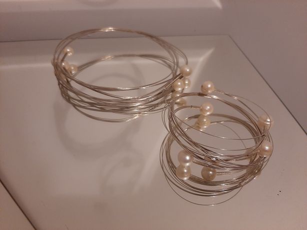 Komplet srebrnej biżuterii z perłami
