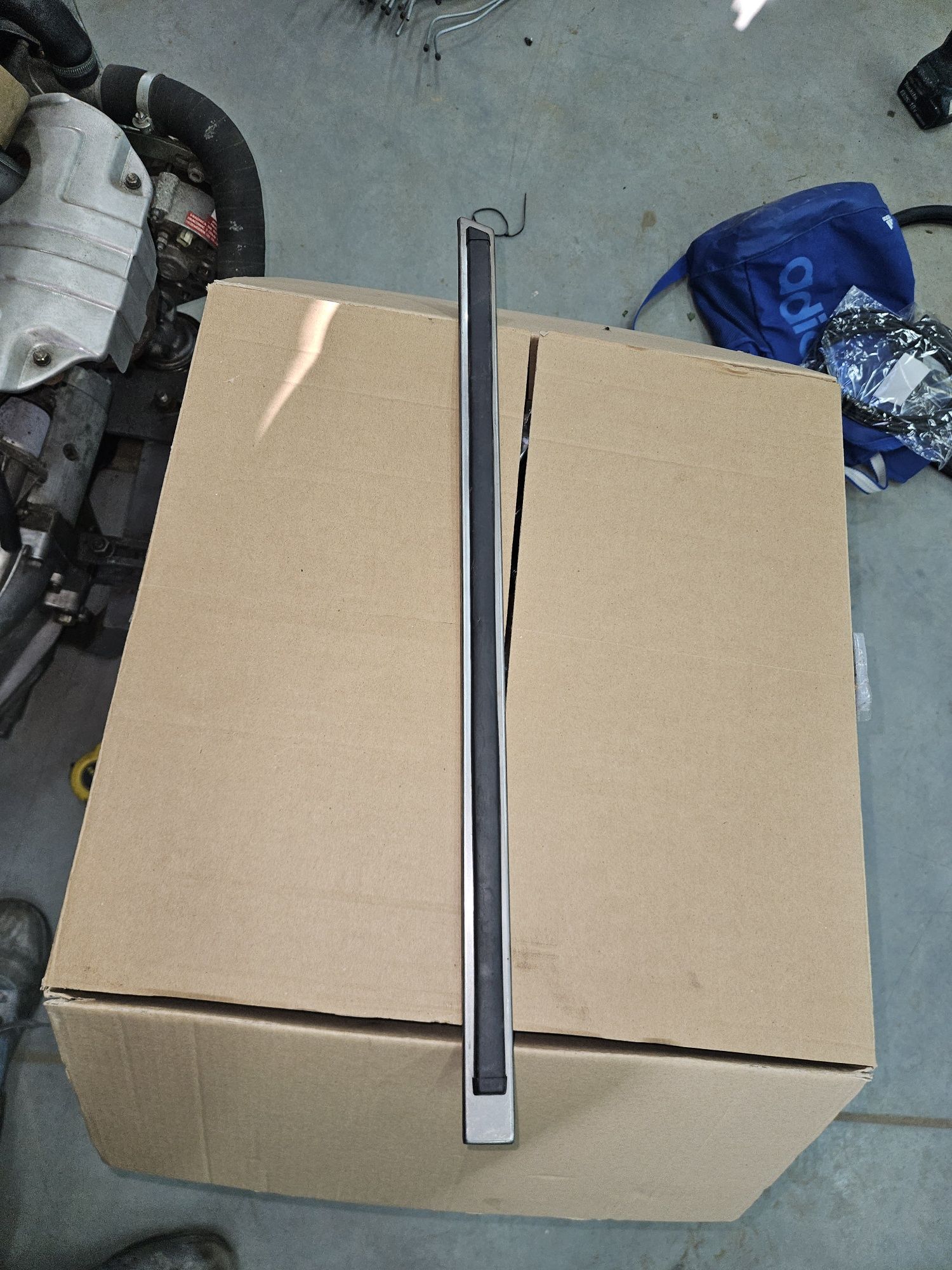 Listwa drzwi  fiat 125p