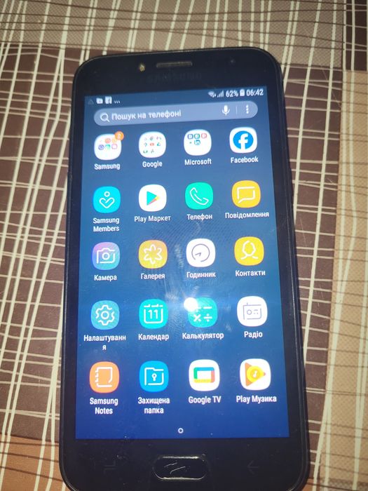 Телефон Samsung SM-J250F