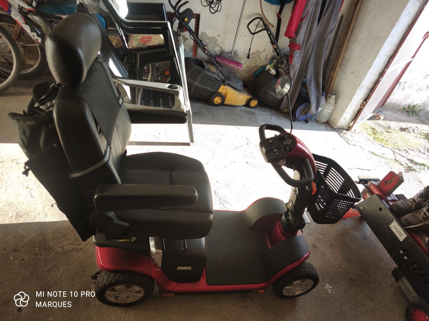 Scooter  mobilidade reduzida