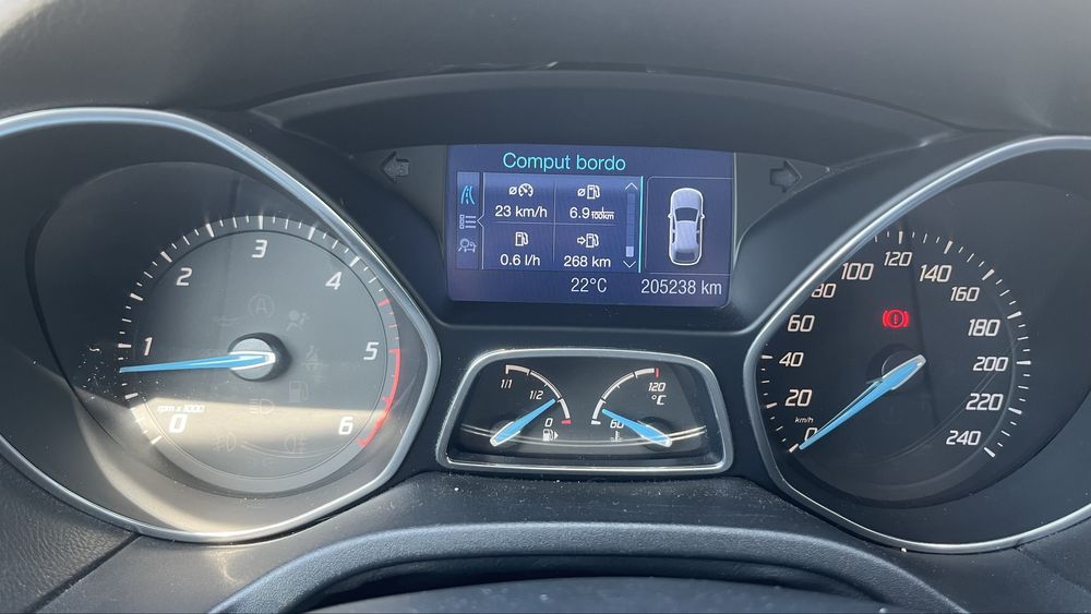 Ford Focus titanium SW 1.6 Tdci