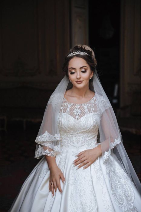 Продам свадебное платье • Индив. пошив • Атлас Армани