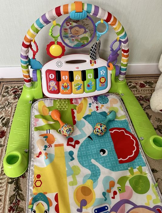 Інтерактивна іграшка: піаніно, килимок, брязкальця, тактильні іграшки